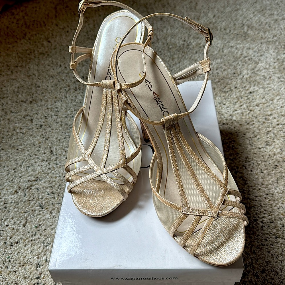 Caparros Lucky Peach Glitz Heels Size 10 💛✨